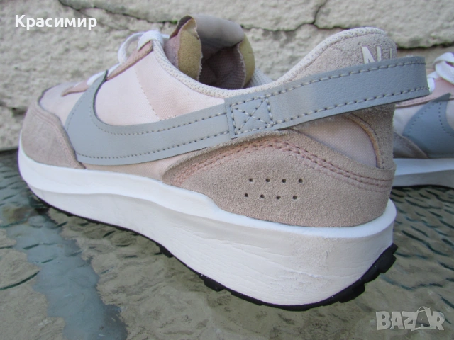 Дамски маратонки Nike Waffle Debut, снимка 3 - Маратонки - 54397097