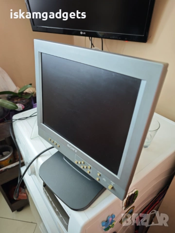 Професионален SONY LMD-1410 LCD монитор, снимка 5 - Монитори - 54917176