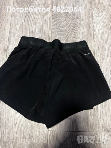 Nike Dri-FIT дамски спортни шорти, снимка 2 - Спортни екипи - 54480330