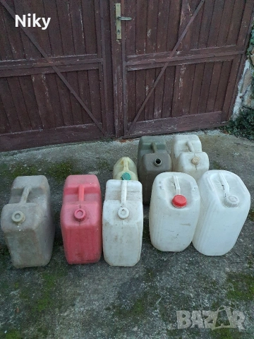 Туби по 20 литра 