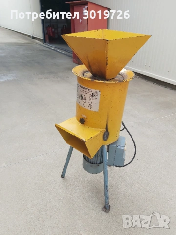 ФУРАЖОМЕЛКА