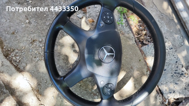 Волан Mercedes W204 с еърбег. Всички копчета функционират., снимка 6 - Части - 54550910