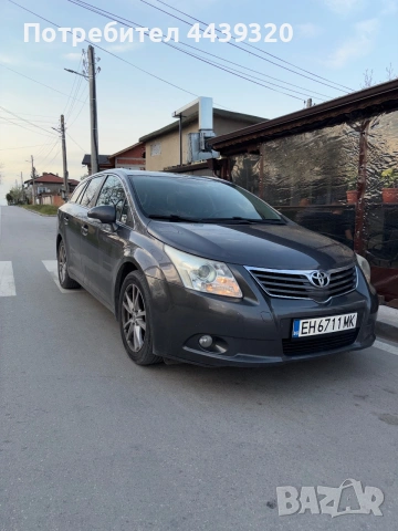Продавам Toyota Avensis 2011г 2 D4D 126кс В отлично състояние с 4 чисто нови дюзи 