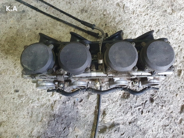 Карбуратори Kawasaki Zzr 600, снимка 2 - Части - 55177604