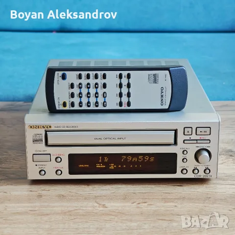 Аудио CD Рекордер Onkyo CDR-205TX с оригинално дистанционно RC-448C