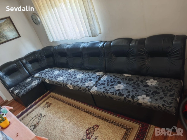 Ъглов диван за хол