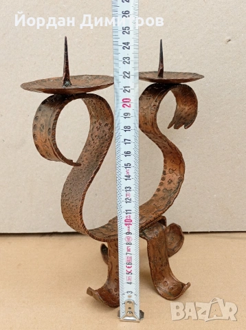 кован месингов свещник, снимка 3 - Антикварни и старинни предмети - 54170438