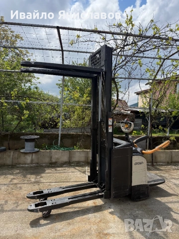 Стакер Crown DT3040, снимка 2 - Индустриална техника - 54391265