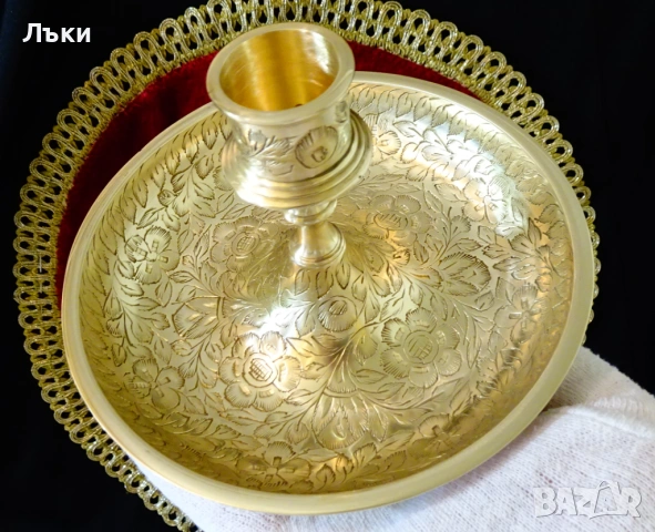 Бронзов свещник шедьовър. 