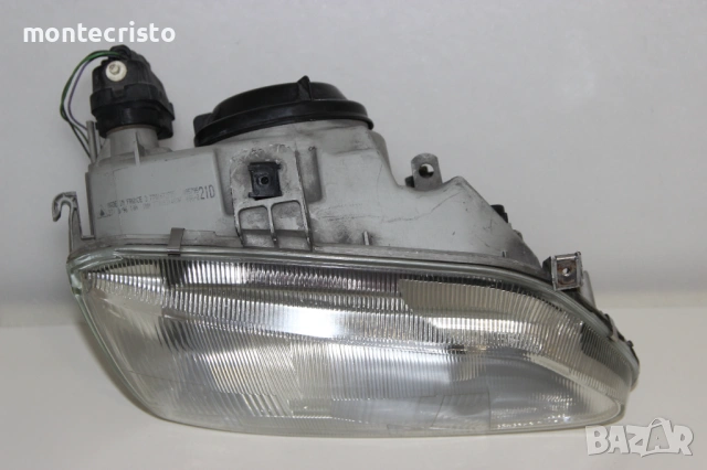 Десен фар Renault Megane Scenic (1996-1998г.) ✔️Valeo / 7701040683 / 7701040688, снимка 6 - Части - 54337832