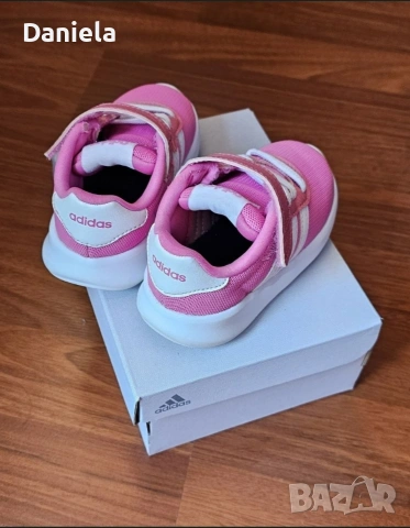 Бебешки маратонки Adidas, снимка 3 - Бебешки обувки - 54511226