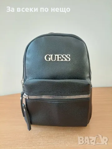 Guess Дамска Черна Раница Код SG Bags3
