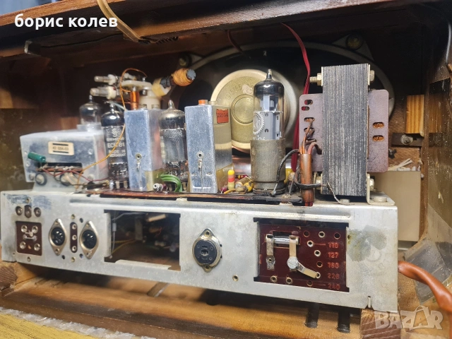 Старо лампово радио Siemens RG43, снимка 4 - Антикварни и старинни предмети - 53218924