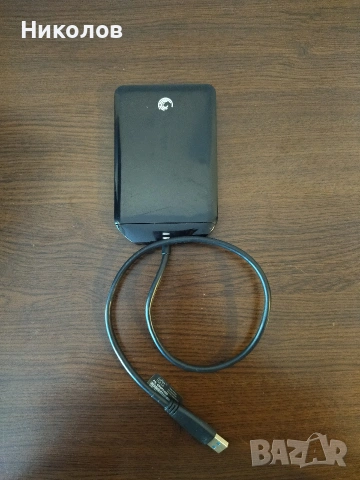 Продавам външен хард диск Seagate 500GB 