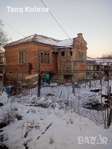 Продава се къща, снимка 2 - Къщи - 55231405