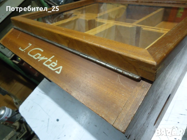 Кутия-витрина за пури, снимка 4 - Друго търговско оборудване - 54358832