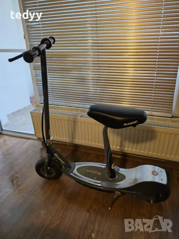 Електрически скутер Razor E300