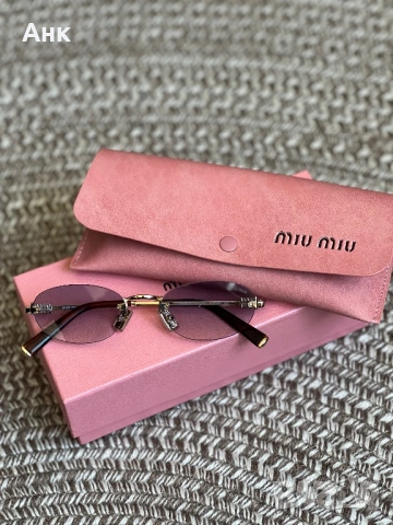 Слънчеви очила miu miu