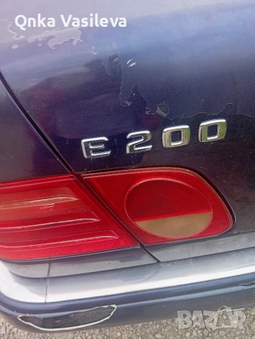 ПРОДАВА СЕ МЕРЦЕДЕС Е 200 частина , снимка 2 - Части - 54235394