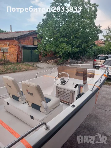 Продава се лодка, регистран колесар и четиритактов двигател , снимка 6 - Воден транспорт - 55687644