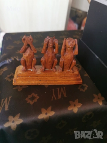 Дървени маймунки.