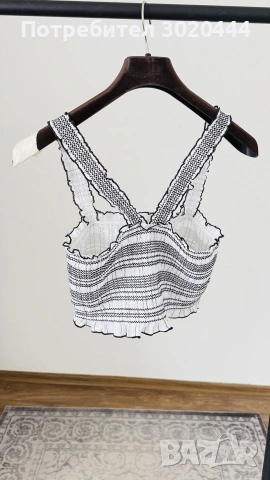 Pinko кроп ластичен топ, снимка 8 - Корсети, бюстиета, топове - 55225768