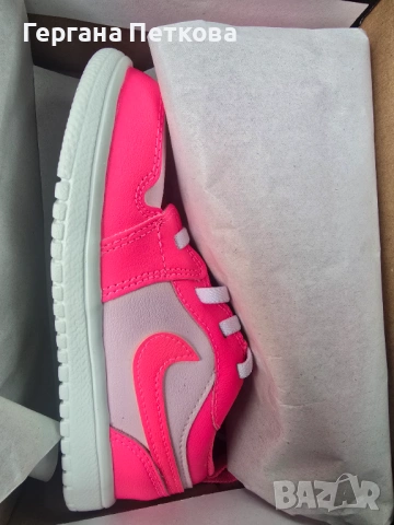 Оргинални детски маратонки  Nike, снимка 2 - Маратонки - 54414306