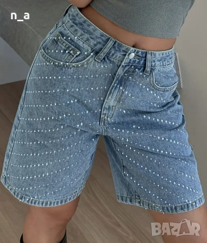 Модерни къси дънкови панталони