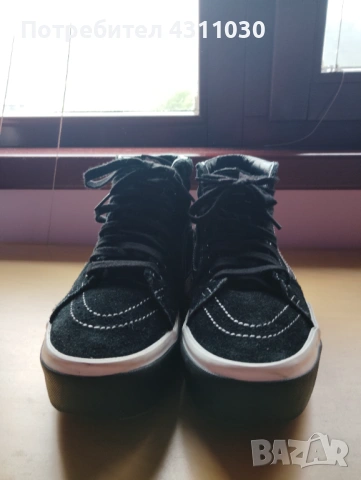 Vans Sk8-Hi Stacked (Suede) Black / Gum 40.5 номер, снимка 3 - Кецове - 54199631