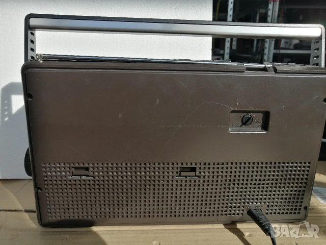 Радиокасетофон GRUNDIG RR 450, снимка 6 - Радиокасетофони, транзистори - 54603088