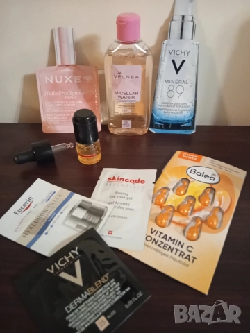 Лот нова козметика оригинални тестстери/ 8бр./ 