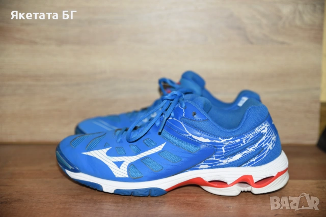 MIZUNO Оригинални мъжки маратонки, размер 43, снимка 2 - Маратонки - 54379385