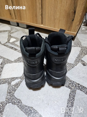 Дамски боти Nike W BLAZER ROAM MID, снимка 4 - Дамски боти - 54604370