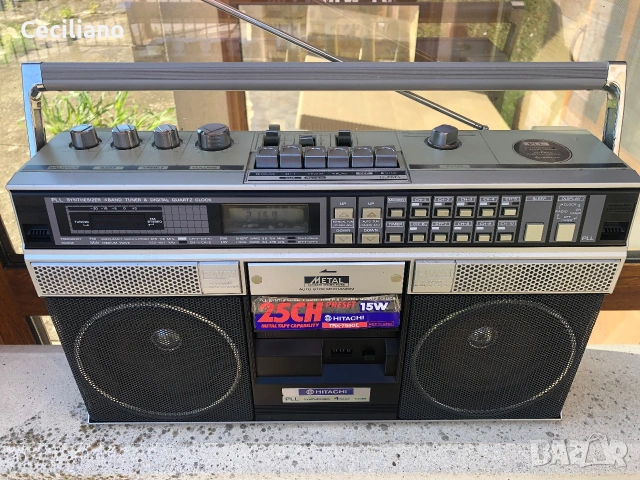 Радиокасетофон HITACHI TRK 7990E, снимка 4 - Радиокасетофони, транзистори - 55043106