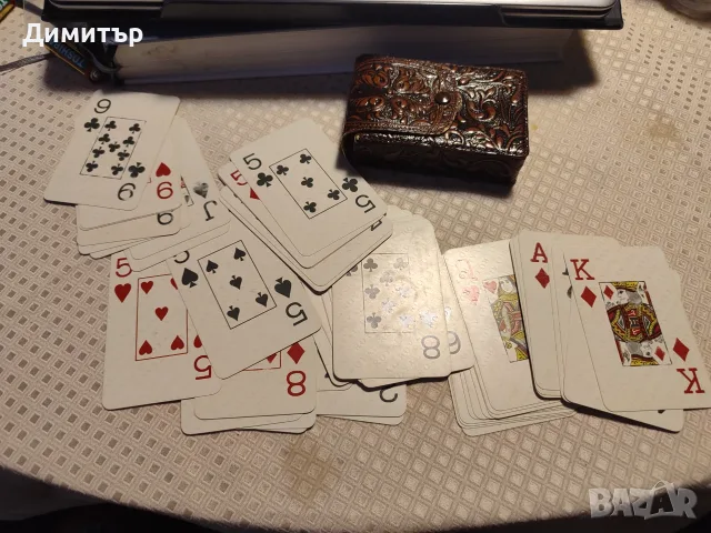 Тесте от карти с калъф , снимка 3 - Карти за игра - 55408523