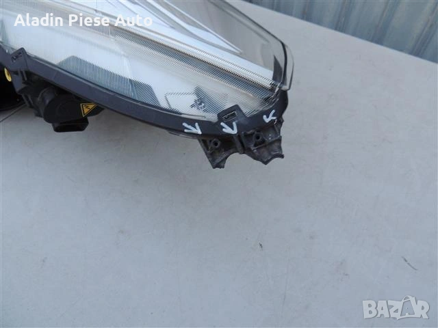 Десен фар Ford kuga След 2016 г. Ксенон код GV41-13D154-AF, GV4113D154AF , снимка 4 - Аксесоари и консумативи - 54686528