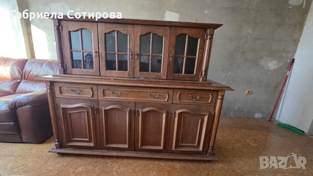 Бюфет с витрина, снимка 2 - Секции и витрини - 55170973