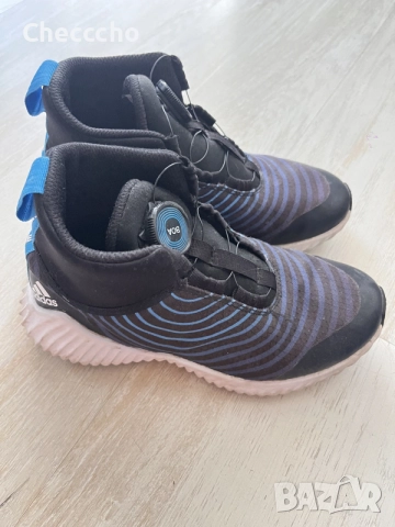 маратонки Adidas, снимка 2 - Детски маратонки - 55663867