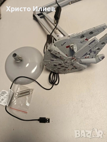 Настолна Лампа Star Wars Millenium Falcon 60 cm Paladone, снимка 4 - Настолни лампи - 54405165