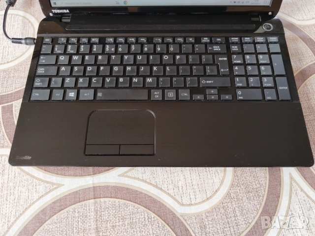 Лаптоп Toshiba Satellite C55-A, снимка 5 - Лаптопи за дома - 53961578