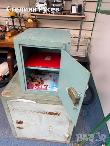 2503 каса сейф от истинско желязо ! ! ! 97.79в или 50 евро  d+ с размер 31см широк, 40 см висок, дъл, снимка 3 - Други - 53992336