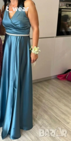 Дълга рокля с цепка 