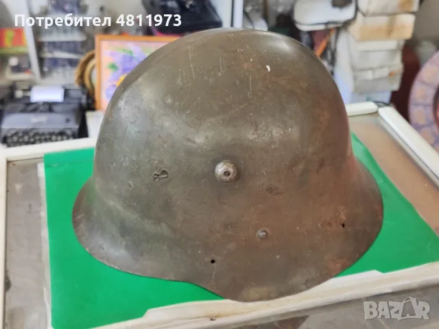 Стара военна каска 