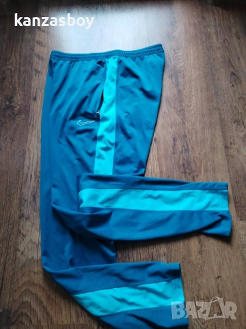 Nike Dri-FIT Academy - страхотно мъжко долнище КАТО НОВО М, снимка 4 - Спортни дрехи, екипи - 54032071