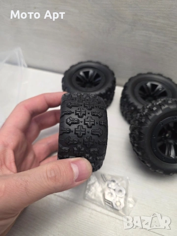 Универсални Гуми за RC РЦ Количка Колички 1/16 и 1/14 Хекс, снимка 3 - Електрически играчки - 48802115