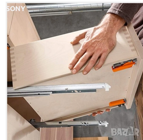 BLUM Tandem частично изтегляне с плавно прибиране 