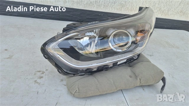 Ляв фар Kia Ceed година 2018 2019 2020 2021 2022 2023 024 2025 код 92101-J7050, 92101J7050 , снимка 2 - Аксесоари и консумативи - 54442400