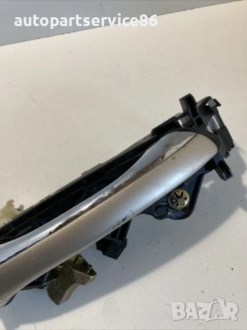 Външна дръжка задна дясна врата златист хром за Mercedes S500 W220 (2003), снимка 2 - Части - 53971632