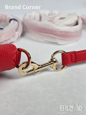 Нова дамска чанта Trussardi Jeans в червено с дълга дръжка и аксесоари, снимка 6 - Чанти - 54411050