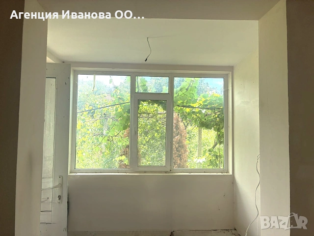 Реновирана къща с двор 1915 кв.м,овощна градина,с.Медовина, снимка 13 - Къщи - 54971487